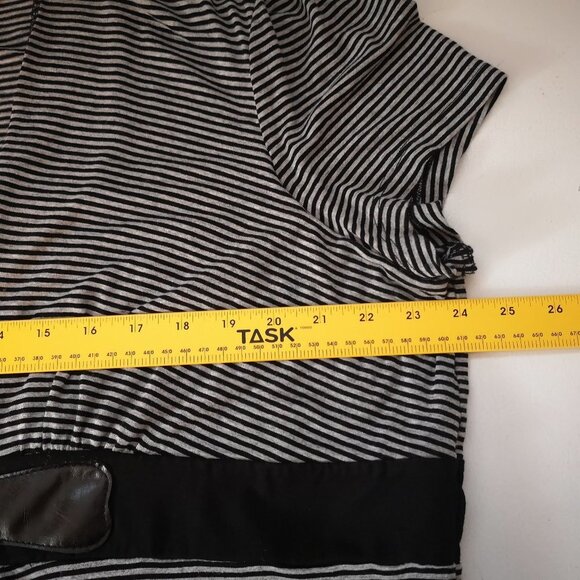 Addition Elle Ladies Cap Sleeve Black & Grey Stripe Loose Fit Tunic - Picture 9 of 9